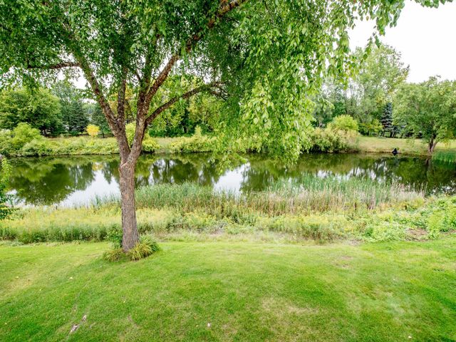 7323 Brittany Lane, Inver Grove Heights, MN 55076
