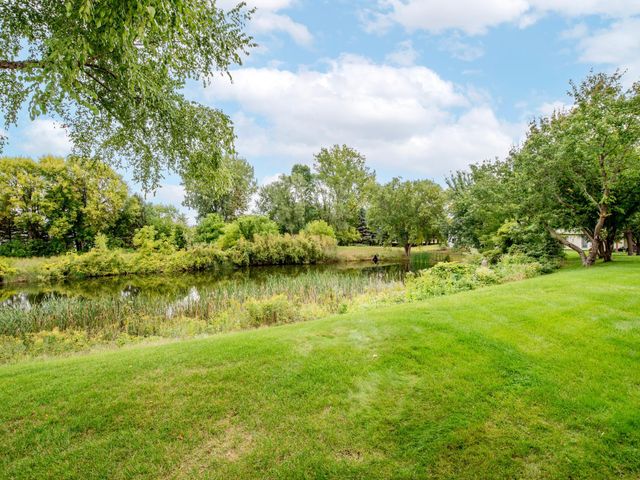 7323 Brittany Lane, Inver Grove Heights, MN 55076