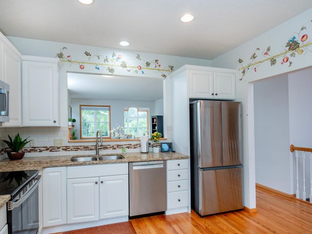 7323 Brittany Lane, Inver Grove Heights, MN 55076