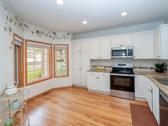 7323 Brittany Lane, Inver Grove Heights, MN 55076