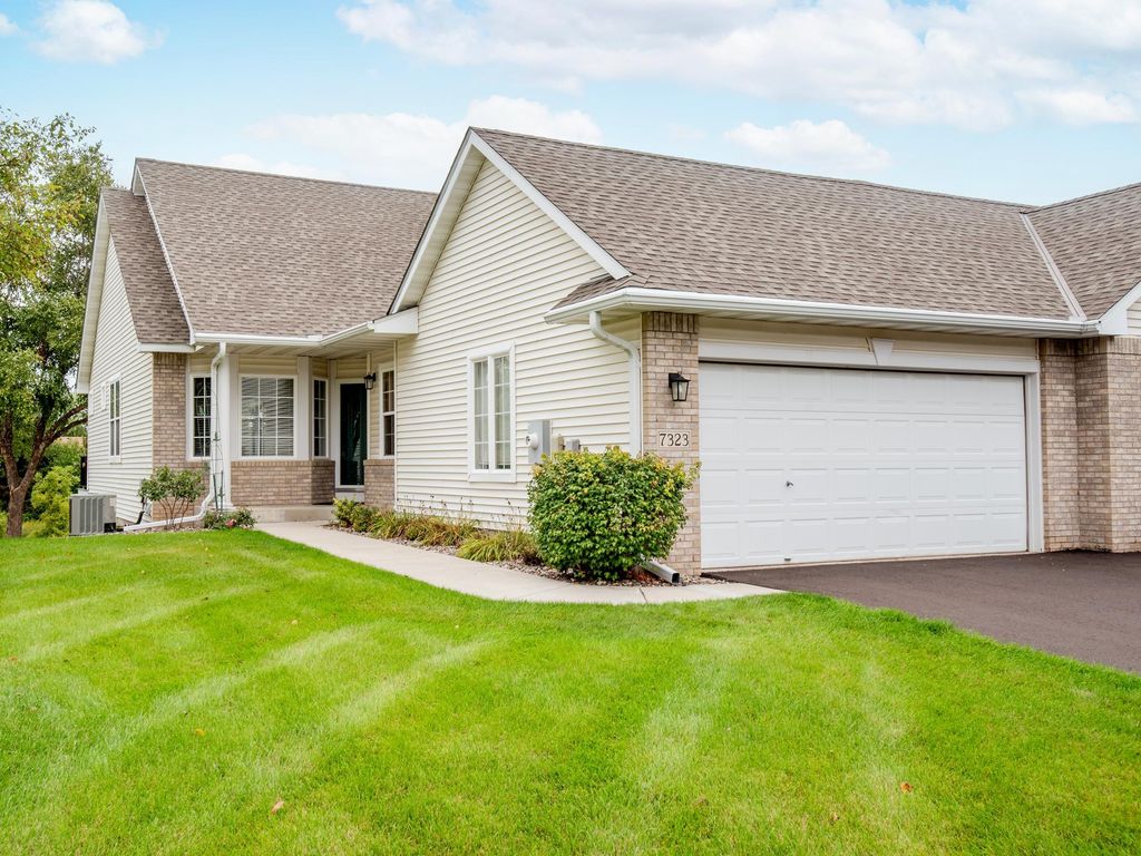 7323 Brittany Lane, Inver Grove Heights, MN 55076