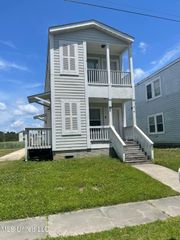 12116 Prudie Circle, Gulfport, MS 39503