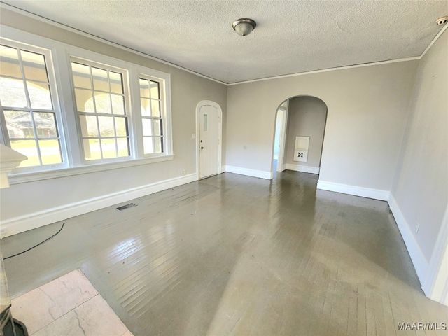 3227 Norman Bridge Road, Montgomery, AL 36105