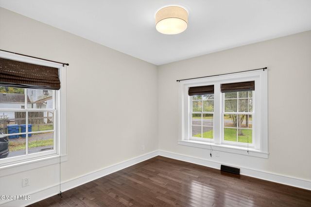 15A Font Grove Road, Bethlehem, NY 12159