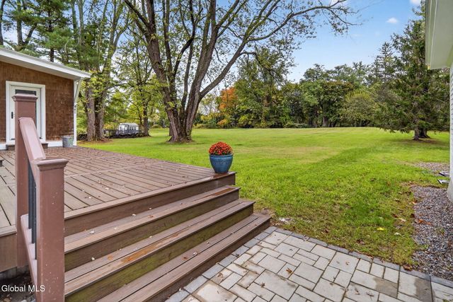 15A Font Grove Road, Bethlehem, NY 12159