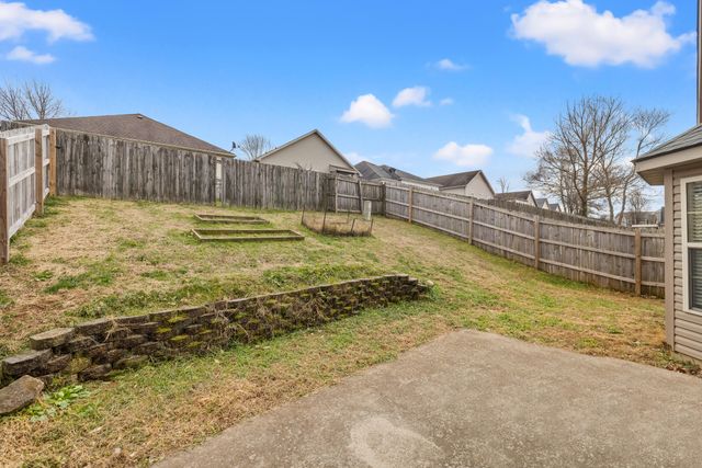 224 White Oak Trace, Lexington, KY 40511