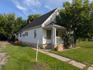 2307 S Niagara Street, Saginaw, MI 48602