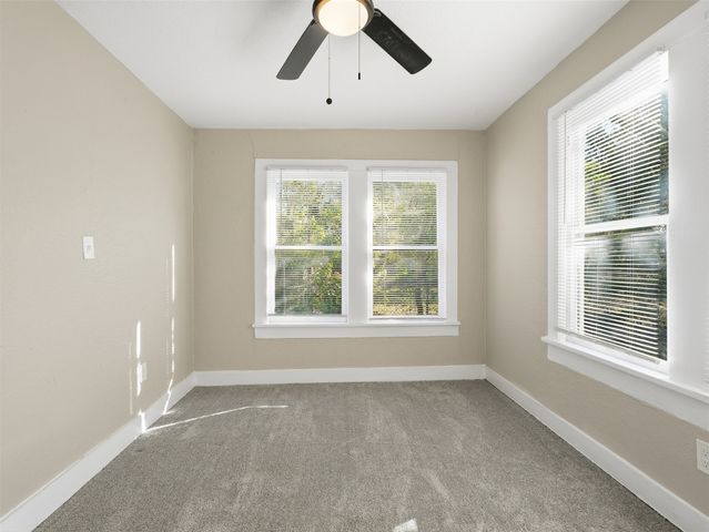 3712 College Avenue, Fort Worth, TX 76110