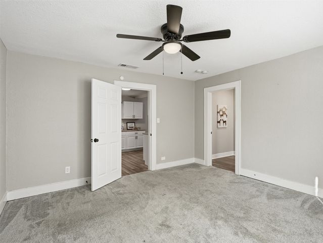 3712 College Avenue, Fort Worth, TX 76110