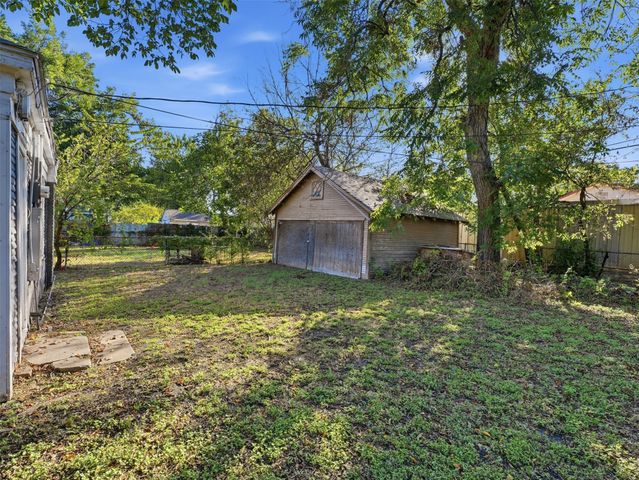 3712 College Avenue, Fort Worth, TX 76110