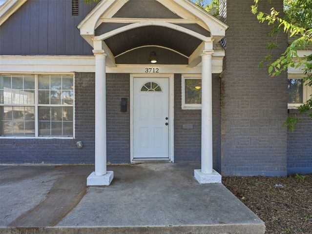 3712 College Avenue, Fort Worth, TX 76110