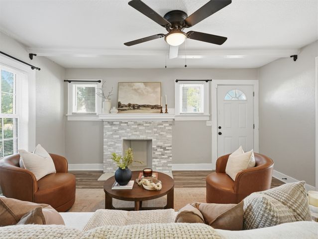 3712 College Avenue, Fort Worth, TX 76110