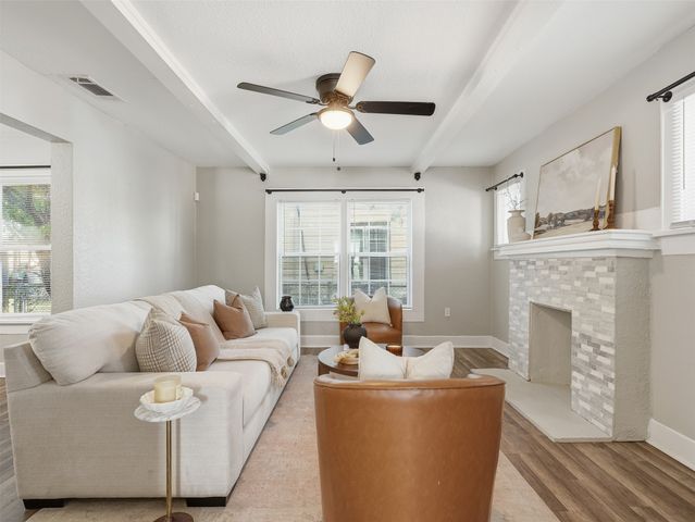 3712 College Avenue, Fort Worth, TX 76110