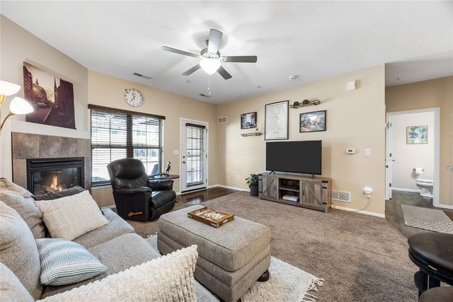 414 Churchill Dr, North Liberty, IA 52317