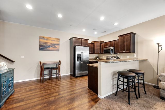 414 Churchill Dr, North Liberty, IA 52317