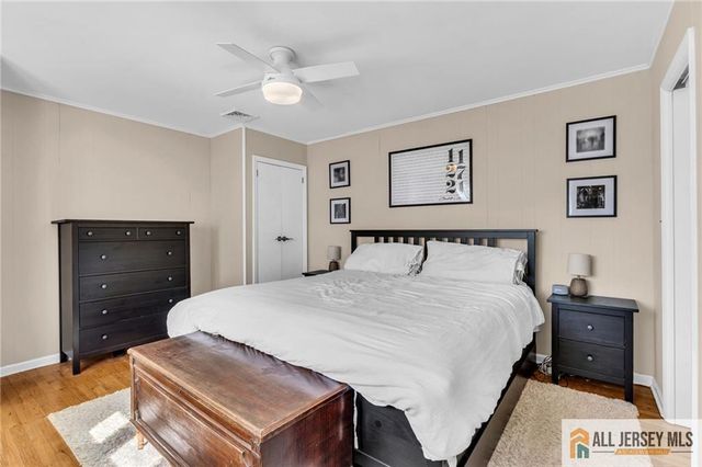 25 Woodview Avenue, Fords, NJ 08863