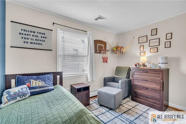 25 Woodview Avenue, Fords, NJ 08863