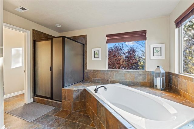 3376 W WATER CRESCENT PL, South Jordan, UT 84095