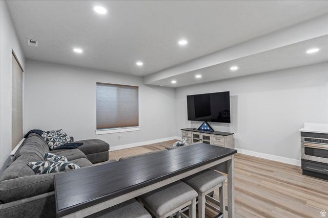 3376 W WATER CRESCENT PL, South Jordan, UT 84095