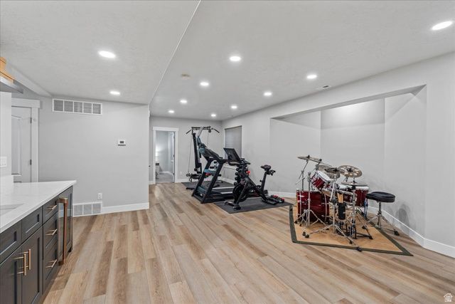 3376 W WATER CRESCENT PL, South Jordan, UT 84095