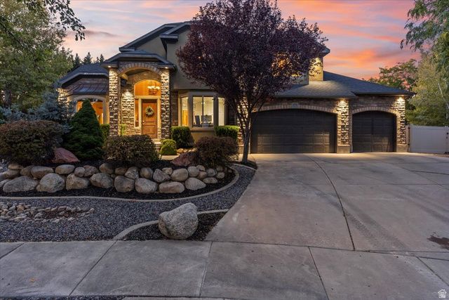 3376 W WATER CRESCENT PL, South Jordan, UT 84095