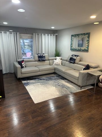 3341 184th Street 1B, Homewood, IL 60430