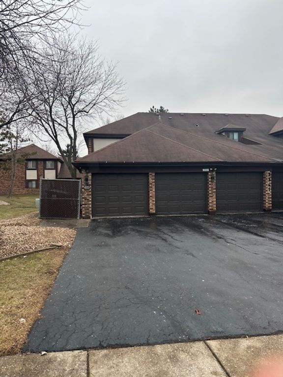3341 184th Street 1B, Homewood, IL 60430