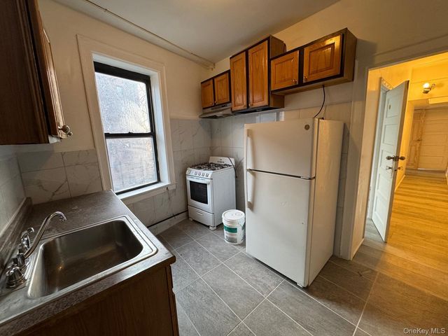 3307 Junction Boulevard 3rd floor, Jackson Heights, NY 11372