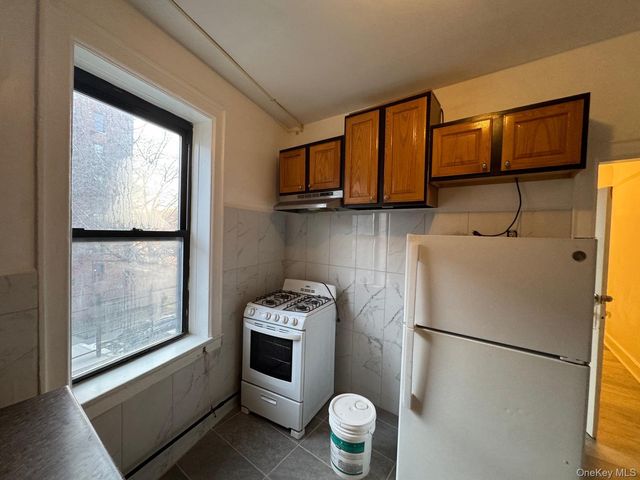 3307 Junction Boulevard 3rd floor, Jackson Heights, NY 11372
