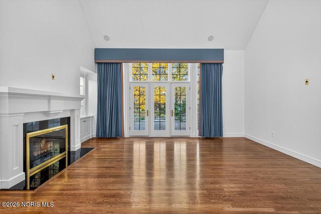 15 Stableside Road, Ottawa Hills, OH 43615