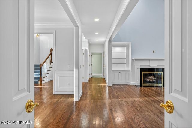 15 Stableside Road, Ottawa Hills, OH 43615