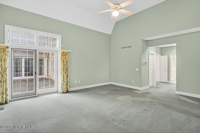 15 Stableside Road, Ottawa Hills, OH 43615