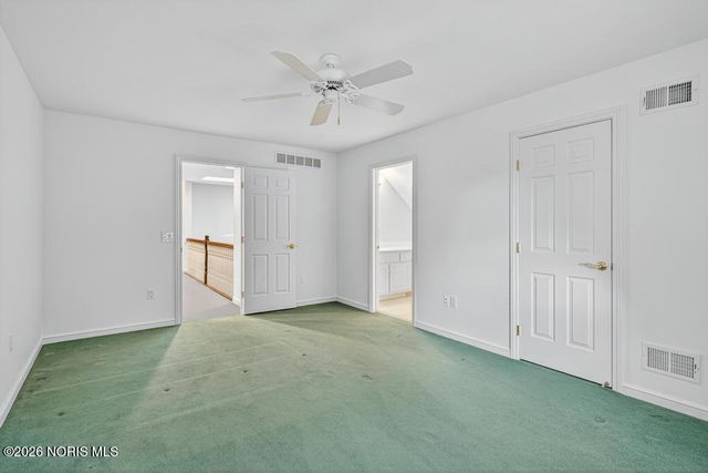 15 Stableside Road, Ottawa Hills, OH 43615