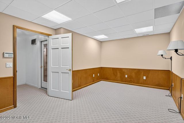 15 Stableside Road, Ottawa Hills, OH 43615