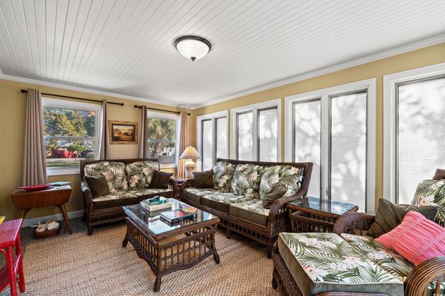 403 32nd Ave. N, Myrtle Beach, SC 29577