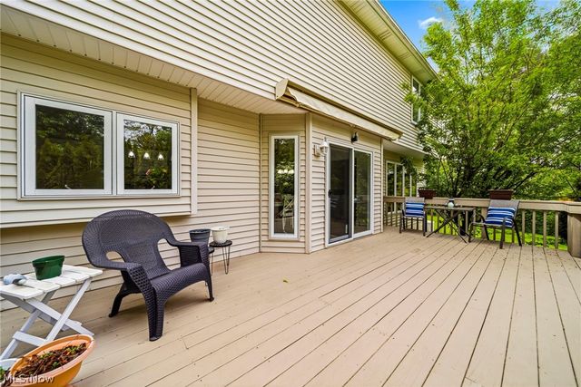 10830 Lakebrook Drive, Kirtland, OH 44094