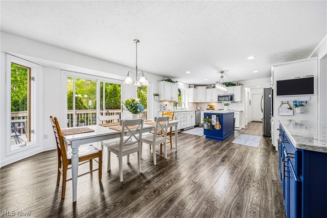 10830 Lakebrook Drive, Kirtland, OH 44094