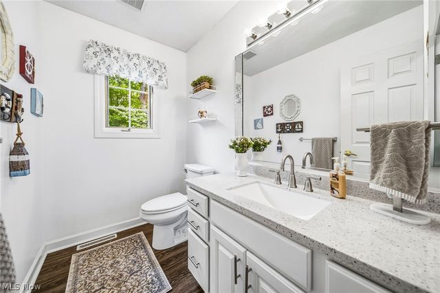 10830 Lakebrook Drive, Kirtland, OH 44094