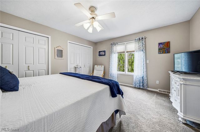 10830 Lakebrook Drive, Kirtland, OH 44094