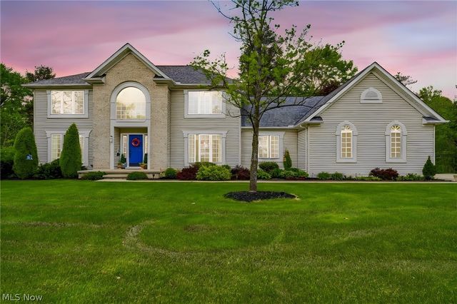 10830 Lakebrook Drive, Kirtland, OH 44094
