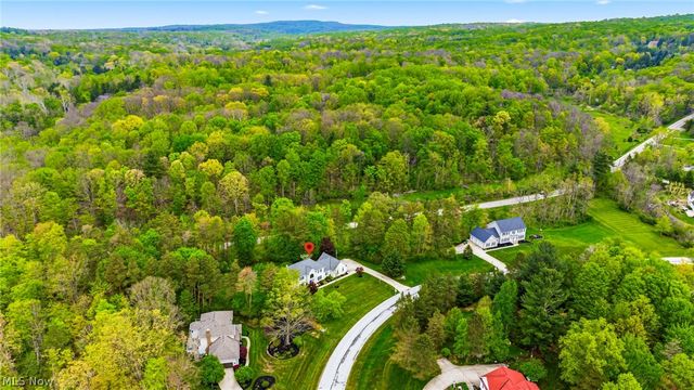 10830 Lakebrook Drive, Kirtland, OH 44094