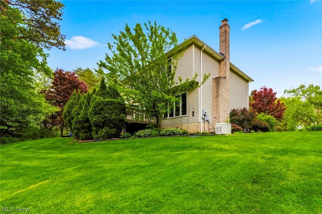 10830 Lakebrook Drive, Kirtland, OH 44094