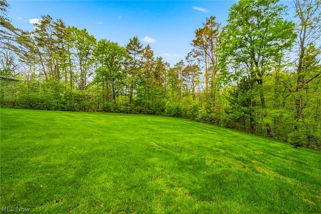 10830 Lakebrook Drive, Kirtland, OH 44094