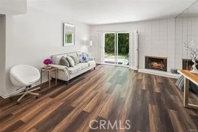1360 Shadow Lane G, Fullerton, CA 92831