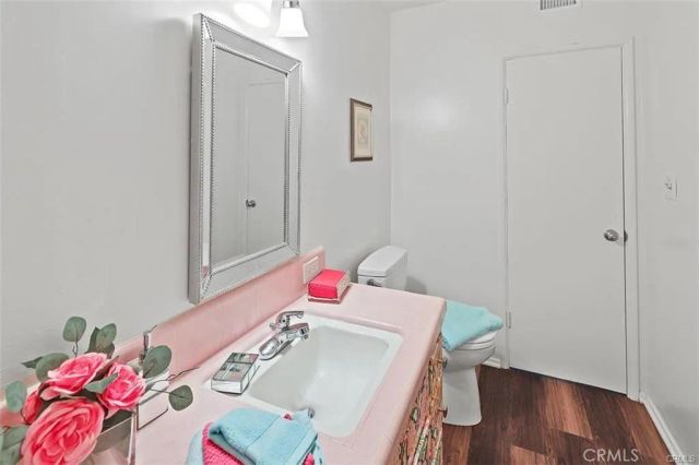 1360 Shadow Lane G, Fullerton, CA 92831