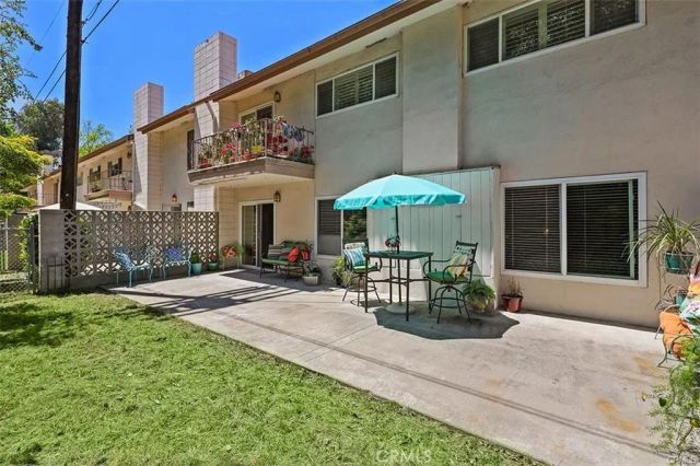 1360 Shadow Lane G, Fullerton, CA 92831