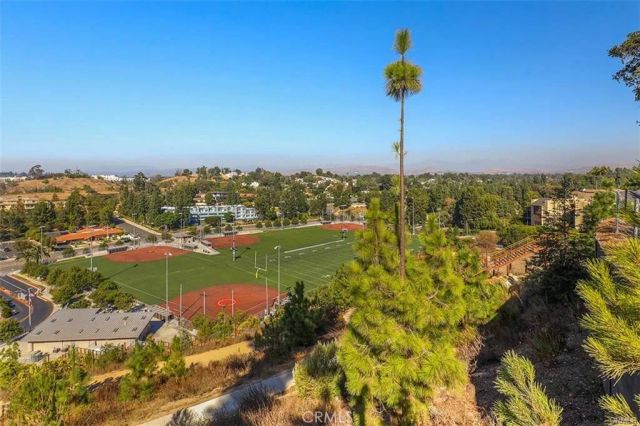1360 Shadow Lane G, Fullerton, CA 92831