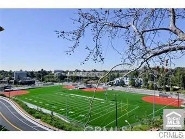 1360 Shadow Lane G, Fullerton, CA 92831