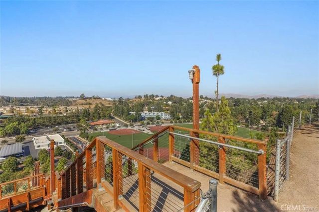 1360 Shadow Lane G, Fullerton, CA 92831