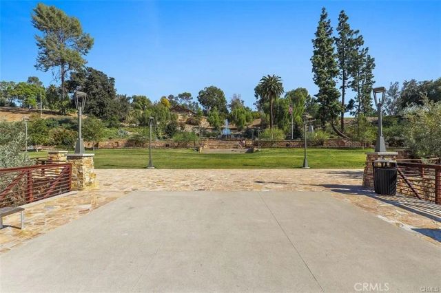 1360 Shadow Lane G, Fullerton, CA 92831